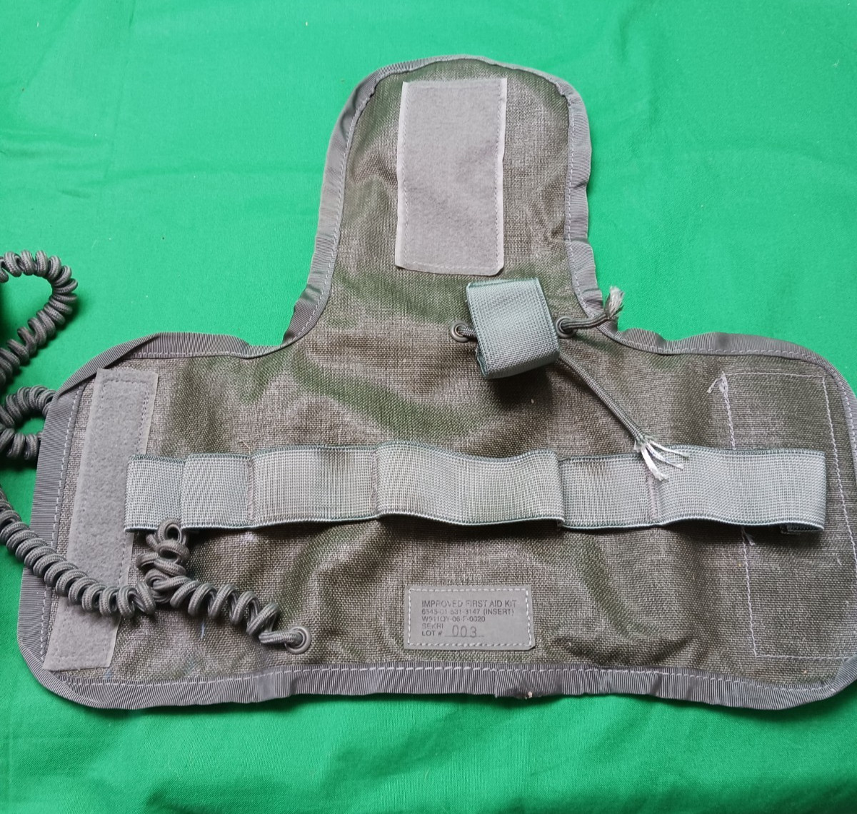 US Army Universal First Aid Kit W/Insert Camo Used