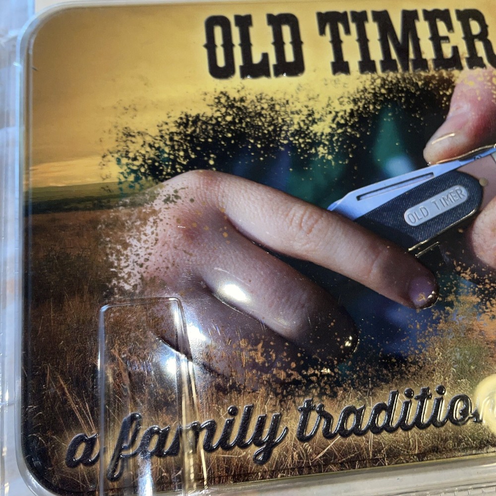Old Timer Hunting Pack 2 Knives Model SCPROM-15-1CP Missing Large Knife.