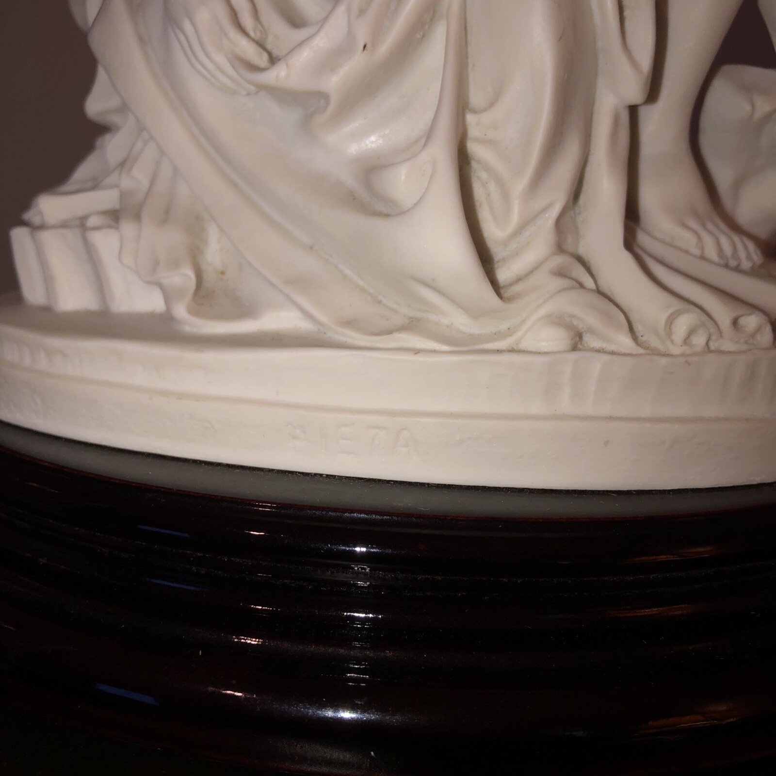 Michelangelo's Pieta Jesus Sculptor A. Santini PIETA Classic9x7x4” Made In Italy