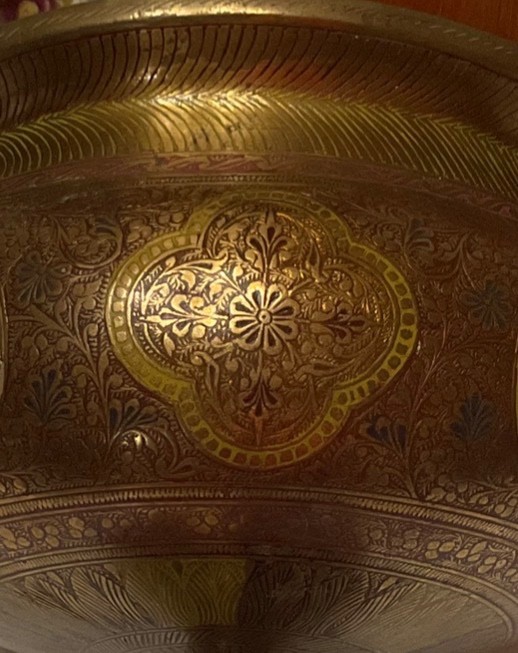 Etched Brass Pedestal Bowl Urn Peacock Floral Motif 7.3lb Ornate Centerpiece