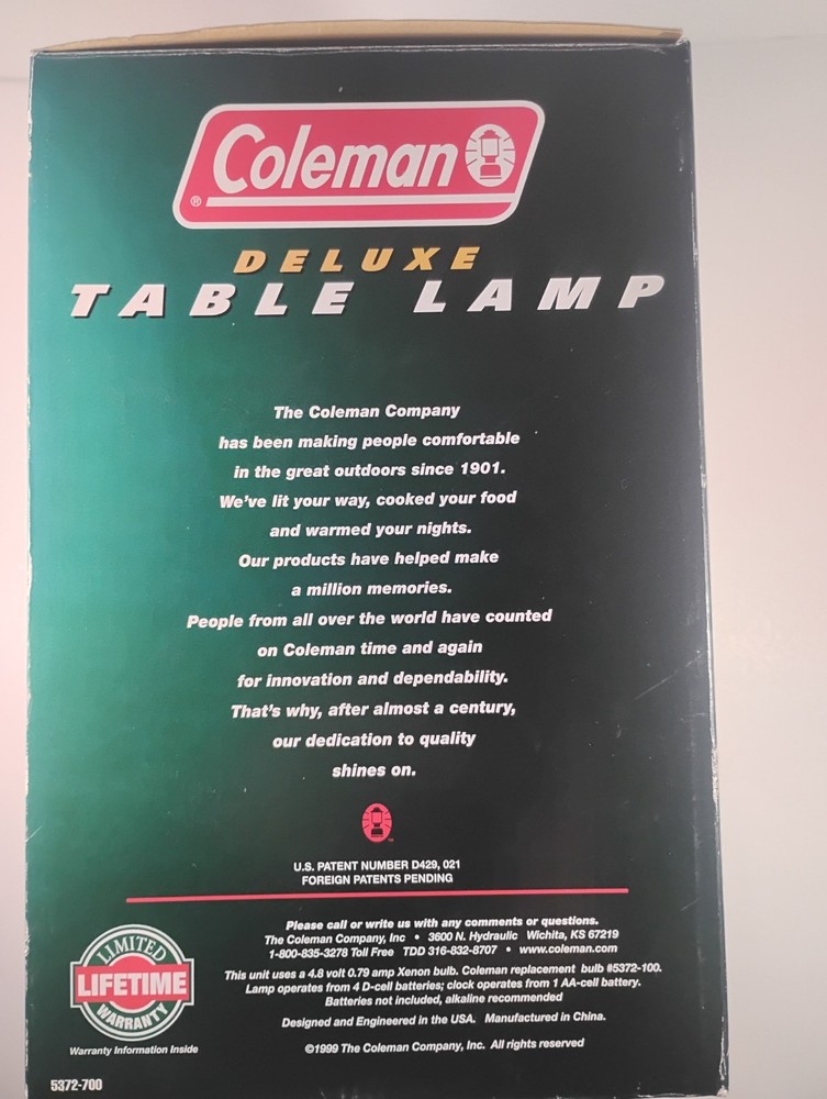 Coleman Deluxe Table Lamp Lantern Clock New