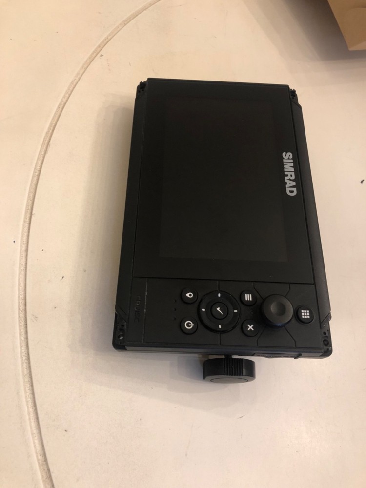 Simrad Cruise 7 GPS Chartplotter 7" Head Unit Only
