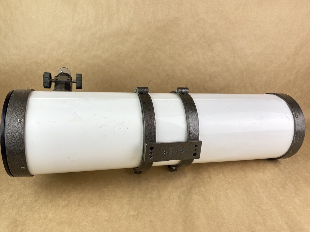 Event Horizon Vintage White Telescope