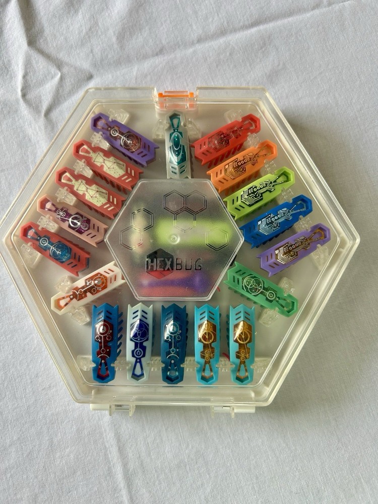 Hexbug Nano Lot Of 23 With Case