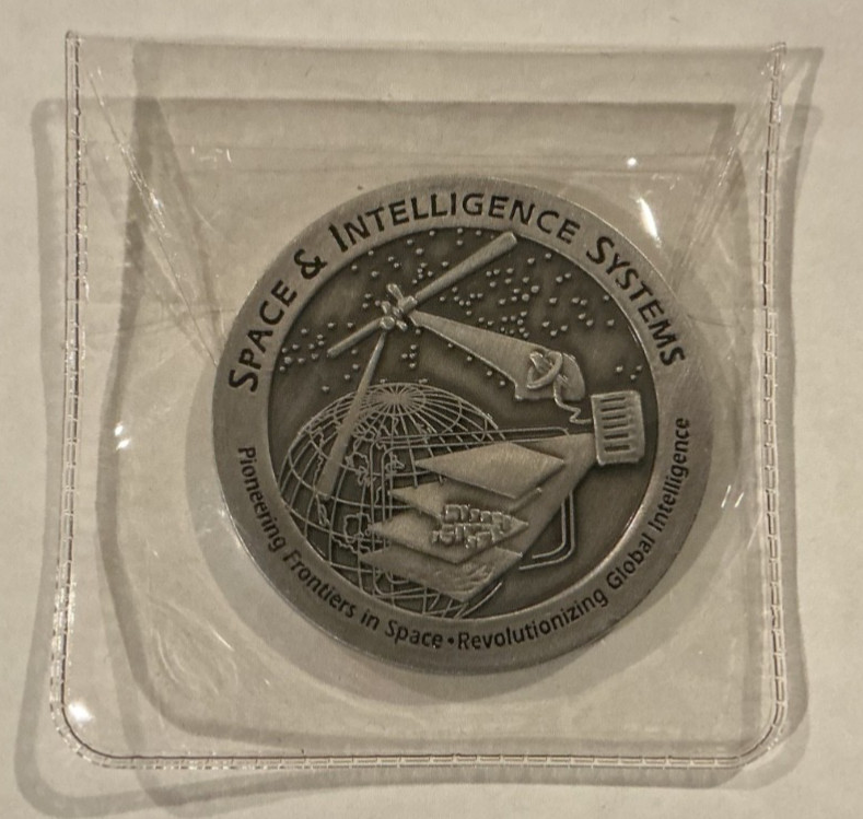 BOEING SPACE & INTELLIGENCE SYSTEMS COMMEMORATIVE COIN 1 1/2” ORIGINAL PACKAGE!