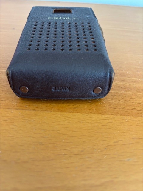 VINTAGE OLD TRANSISTOR RADIO MODEL TR 690 , COMPLETE IN BOX - STUNNING