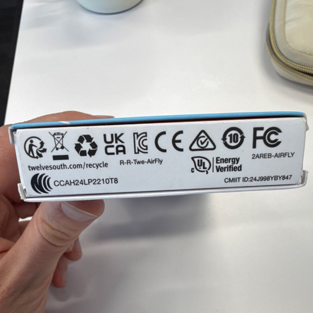 Twelve South AirFly SE Bluetooth Wireless Transmitter White TS-2259 3.5mm Jack