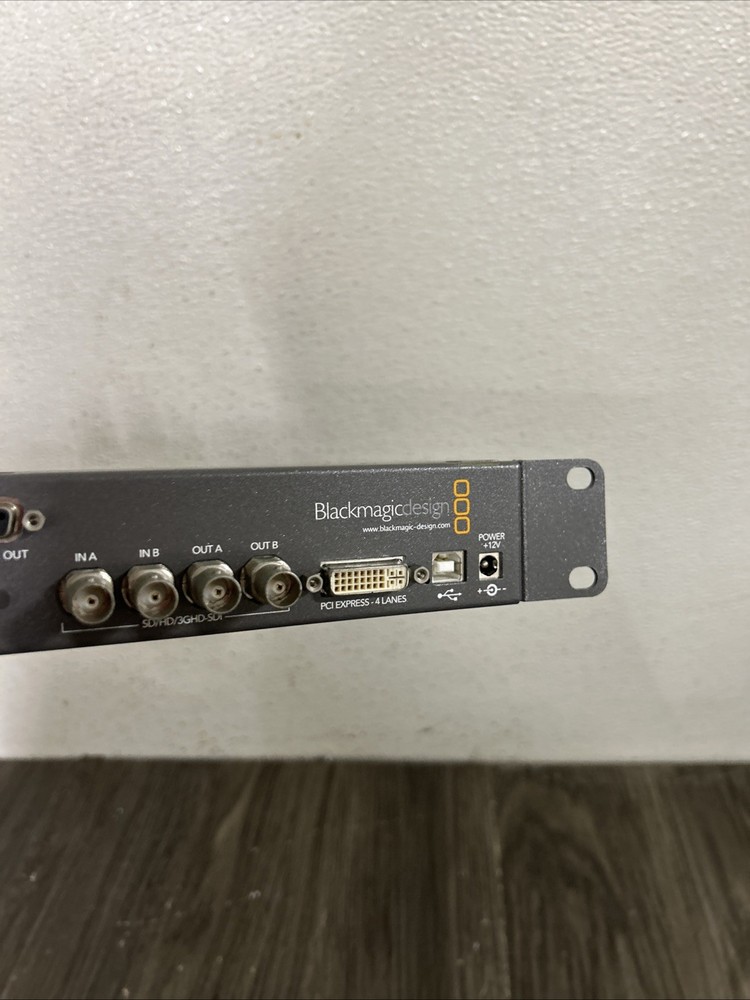 Blackmagic Design Decklink Multibridge Pro 2 External PCI Express Capture #a3