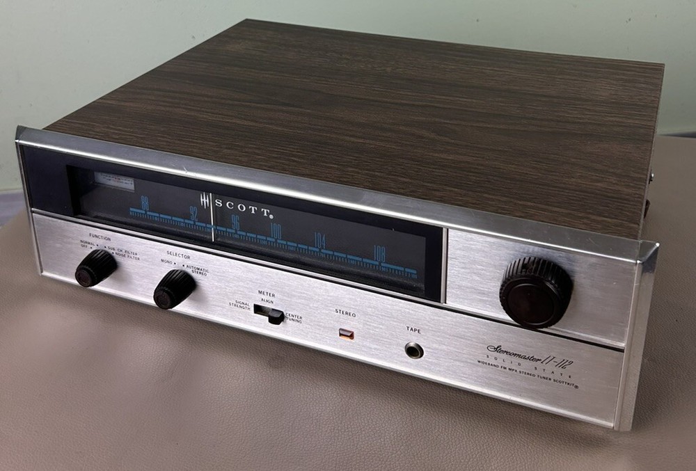 SCOTT LT-112 STEREO TUNER
