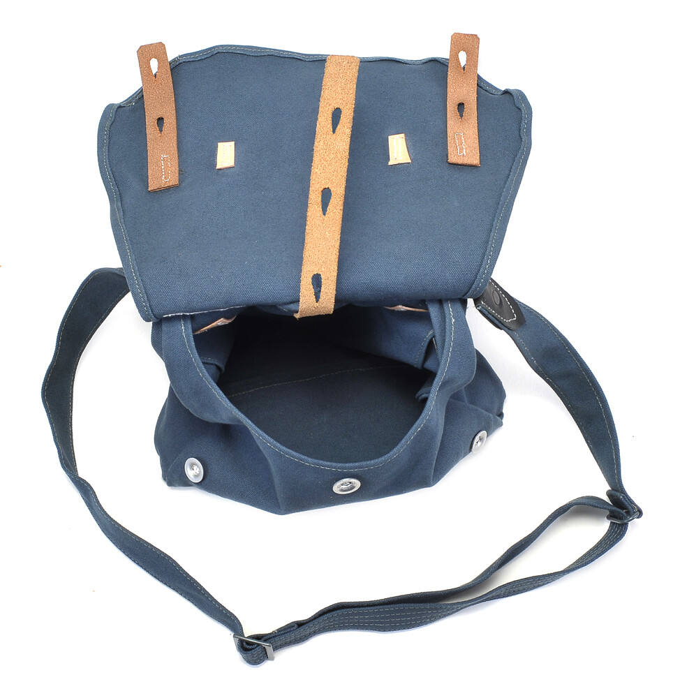 German WW2 M31 Bread bag with Shoulder Strap Luftwaffe Blue