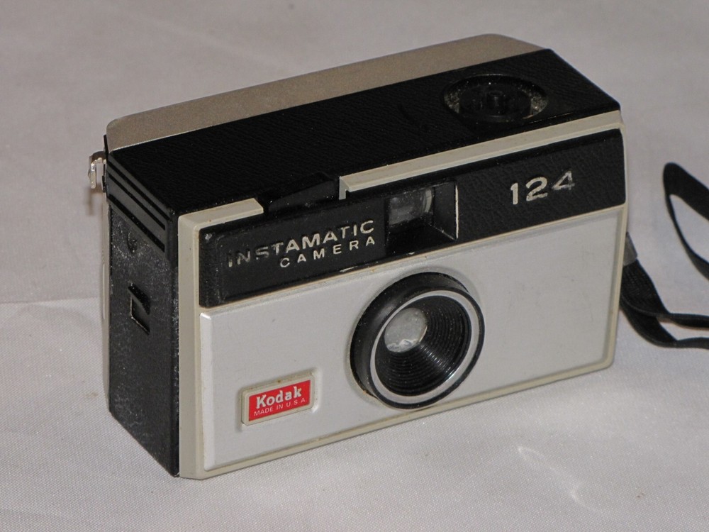 Kodak Instamatic Camera 124 1968-1971 Vintage