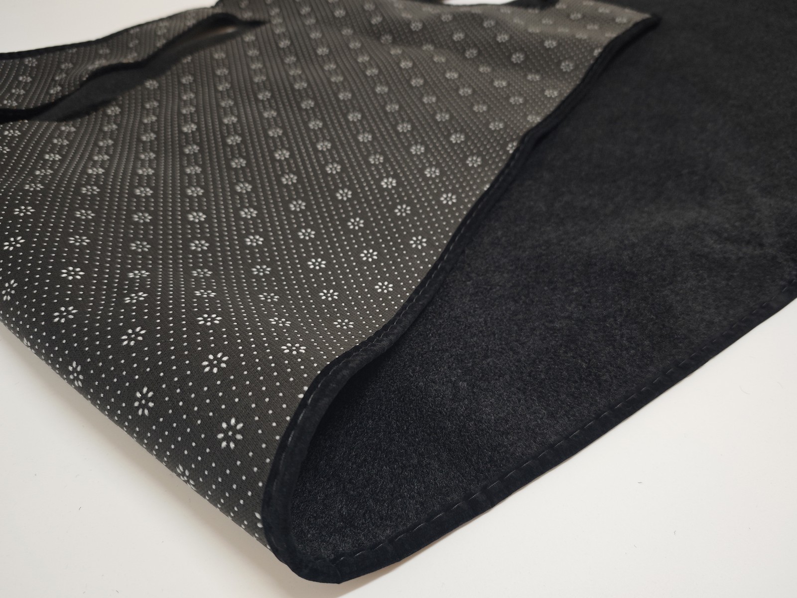 Black Dashboard Pad Dash Cover Mat Fit Chevy Silverado Tahoe Suburban 2001-2006