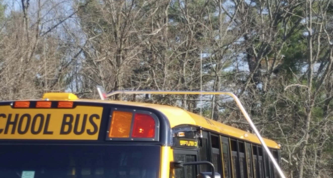 Mobile RoofBrum Snow Broom for Extra Large Vehicles, 12 Foot – No Scratch Snow