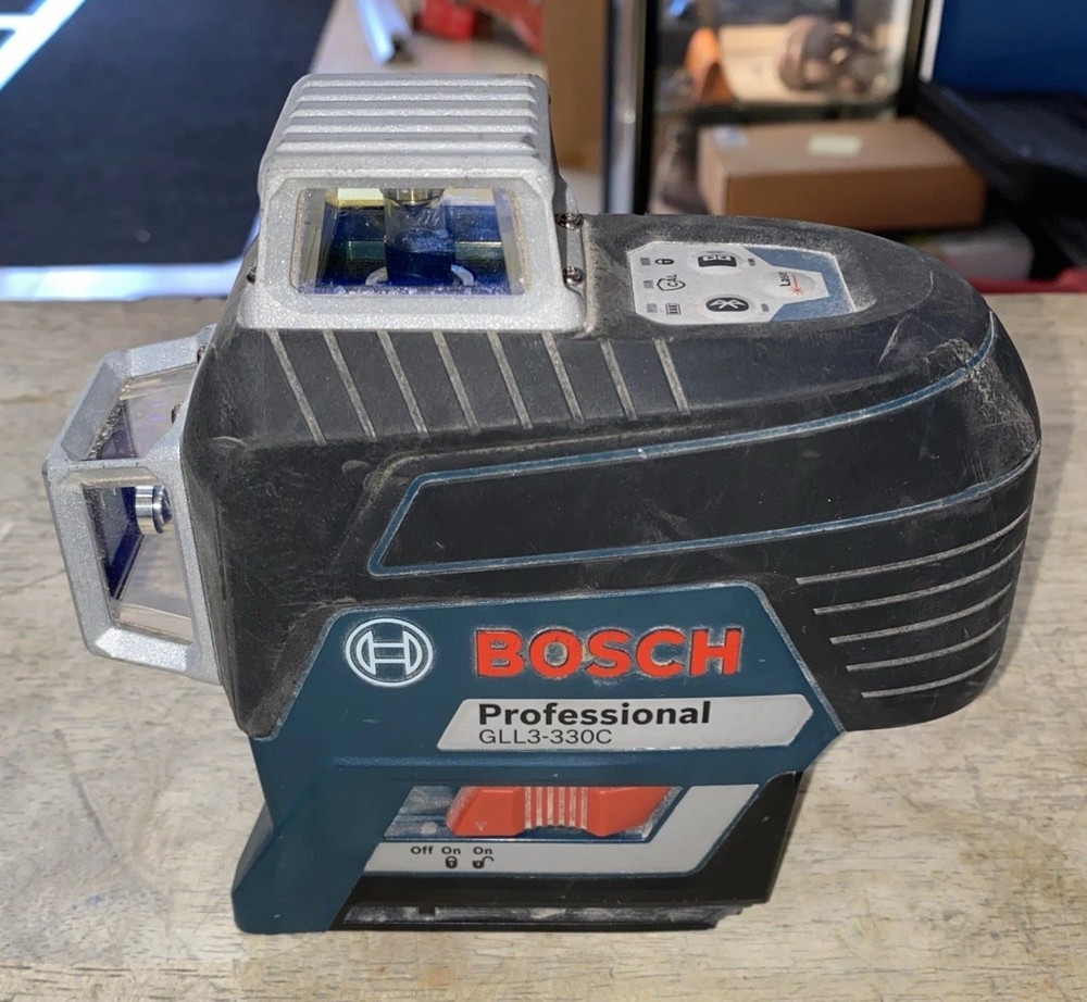 Bosch GLL3330C 360 Connected Three-Plane Leveling + Alignment Laser W/ Batt & Ch
