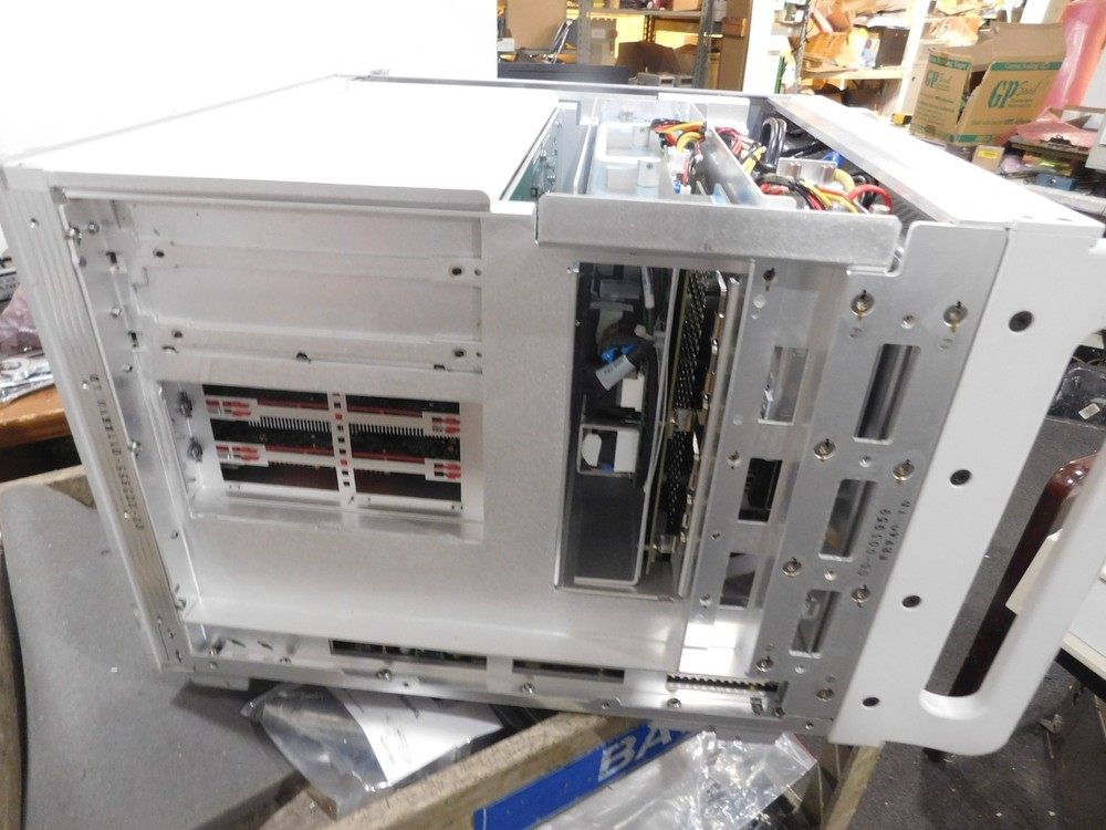 Keysight UXM Wireless Test Set, Model: E7515A. For Parts. No Returns