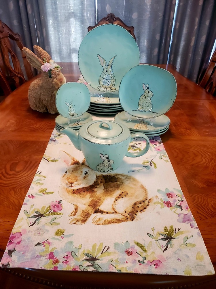Dinnerware Set Easter Bunny Rabbit-Themed 15-Piece Ceramic  Spectrum designz”