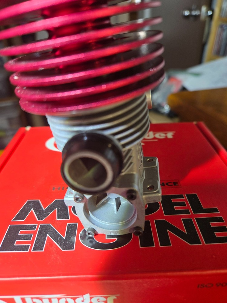 Beautiful Red PRO 21 Thunder Tiger RC Nitro Engine Bump Start NOS