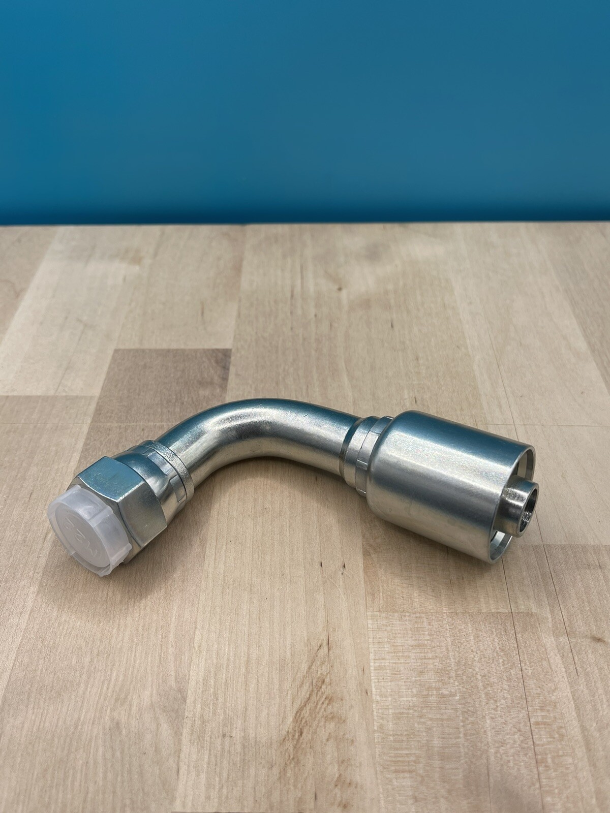 10 Parker Style 13943-10-10 Hydraulic Hose Crimp Fitting 5/8” Hose X 5/8 FJIC 90