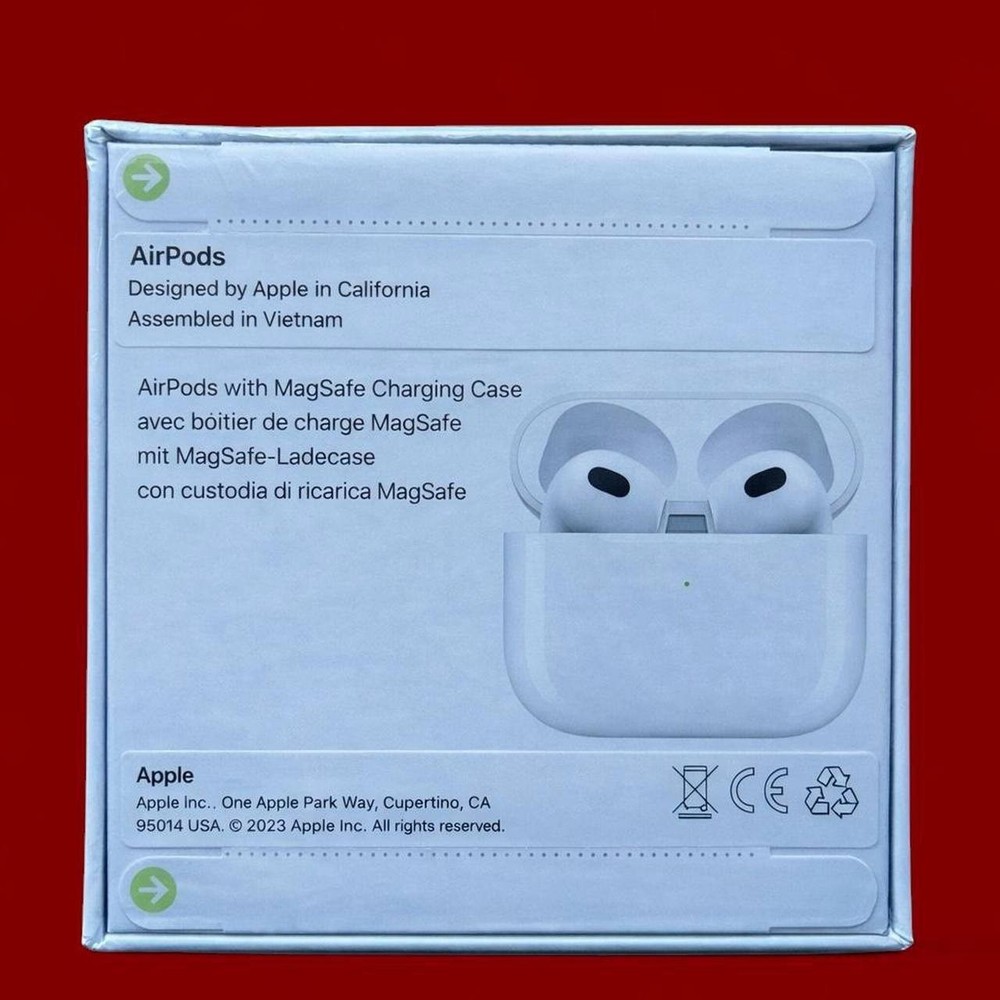 Apple AirPods (3rd generation)