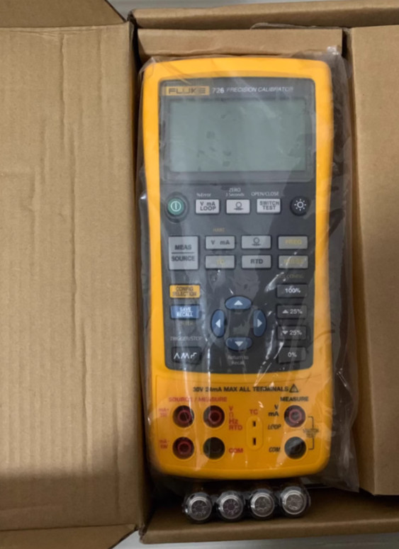 1PC Fluke 726 Precision Multifunction Process Calibrator