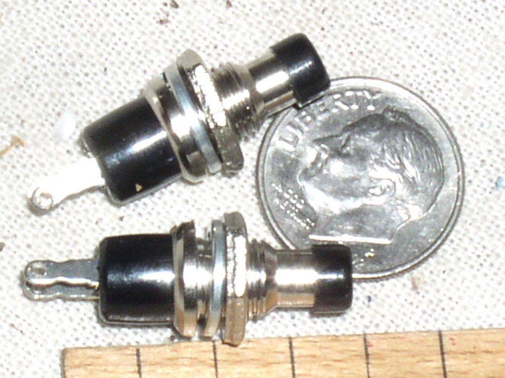 2 NEW N/C NORMALLY CLOSED BLACK PUSH BUTTON PUSHBUTTON TRAIN SWITCH 3 A AMP 3A