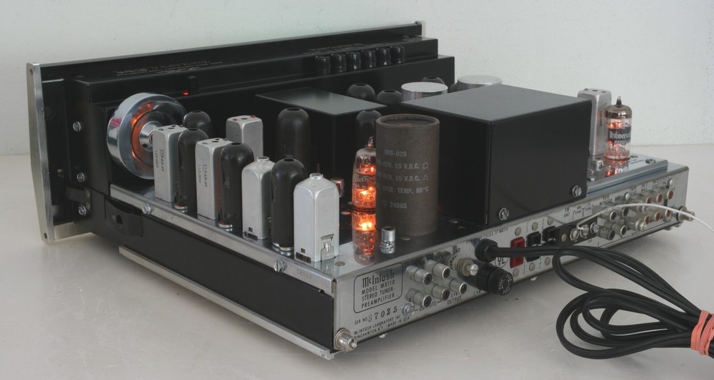 McIntosh MX110Z Stereo Tuner Preamplifier