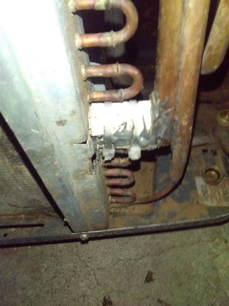 Copeland Scroll Compressor Still attached to unit that was running when removed