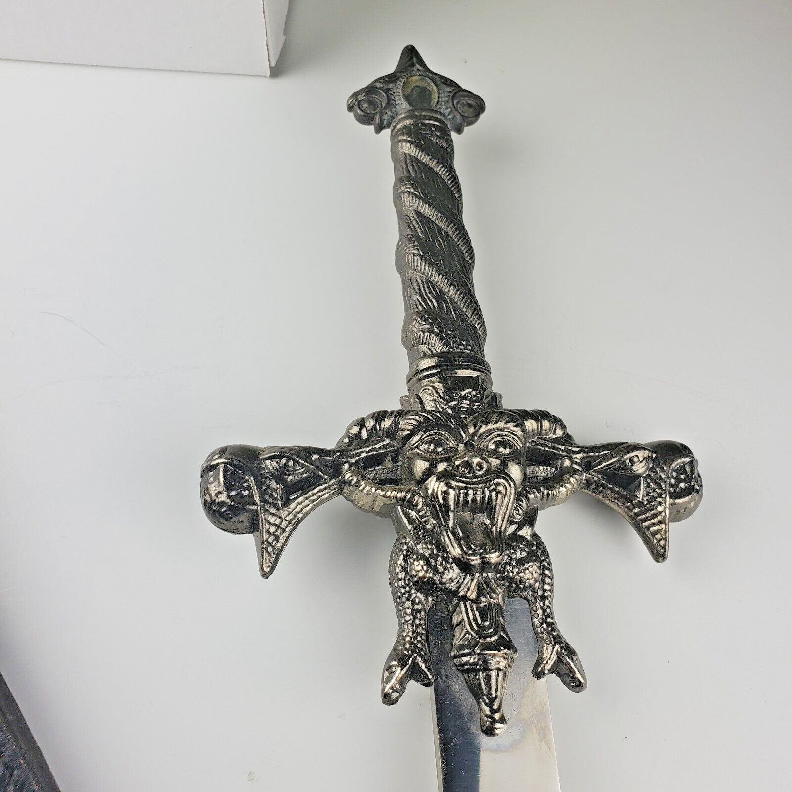 41in Sword Broadsword Longsword Stainless Steel Blade Dragon Handle Pakistan