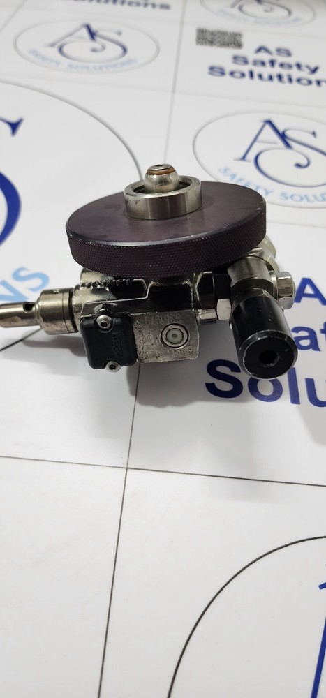 DRAGER NIOSH SCBA SET CYLINDER FITTING ASSEMBLY FOR USE OUTSIDE CYLINDER THREAD