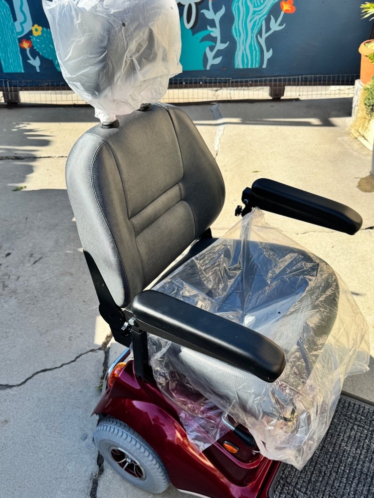 New Merits 3 Wheel Mobility Scooter