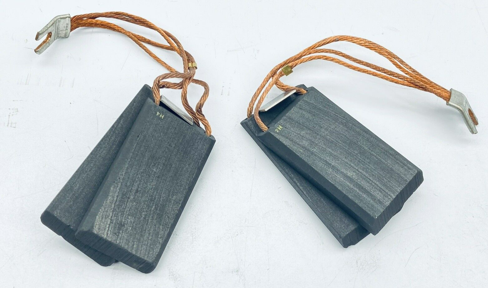 LOT OF 2 CARBON PRODUCTS OPERATION 36A164451AAP21 CARBON BRUSH GRADE T563