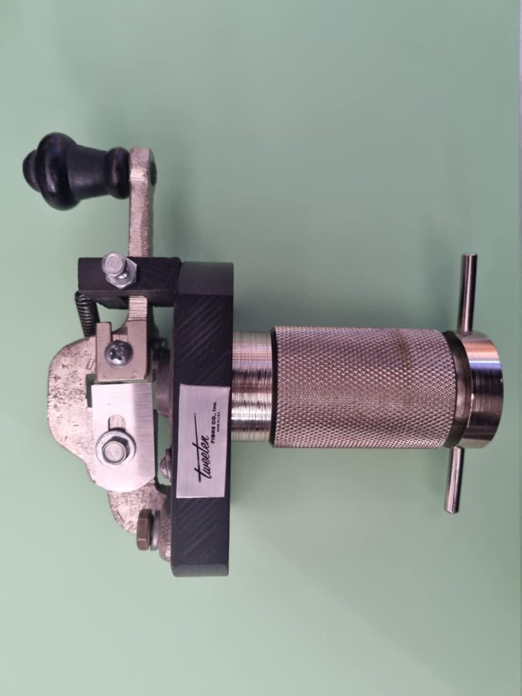 Pool Cues Tip Preparation