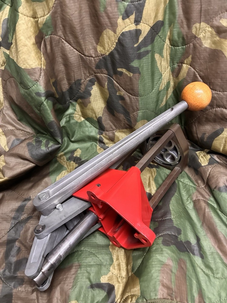 Lee Precision Reloading Press 3 Hole Turret