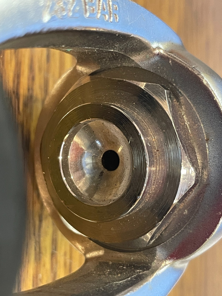 SCUBA VALVE