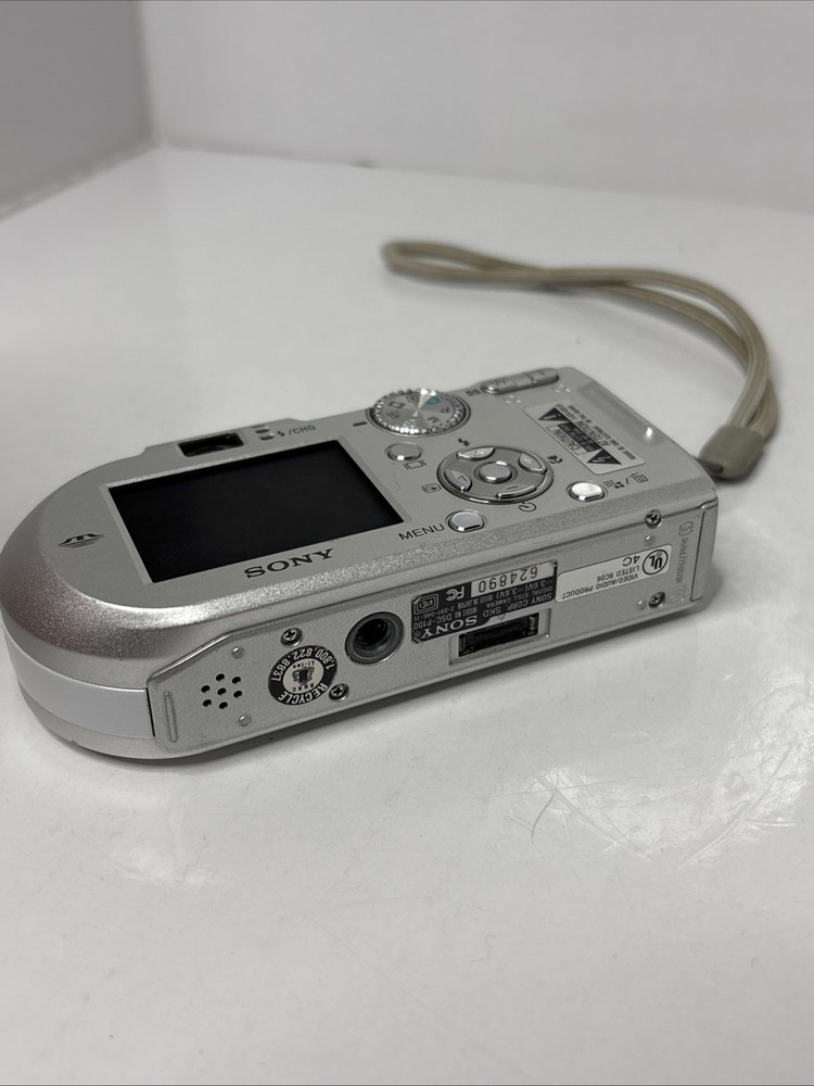 Sony Digital Camera Cybershot DSC-P100 5.1MP Silver Tested. WORKING. CAMERA ONLY