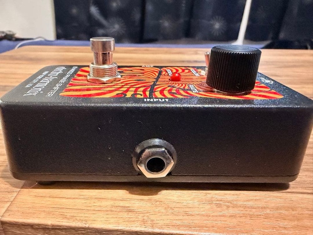 ELECTRO-HARMONIX SMALL STONE Phaser Effects Pedal Tested & Works 5032