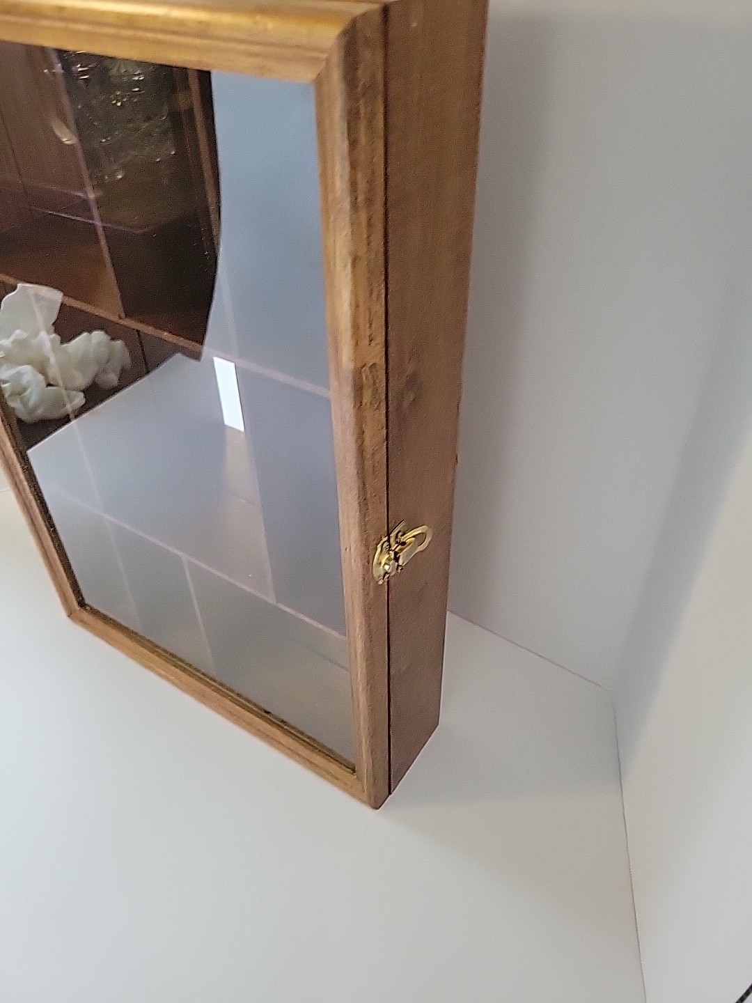Vtg. Wood/Glass Mirrored Display Cabinet Case-Miniatures Collectibles-Hanging