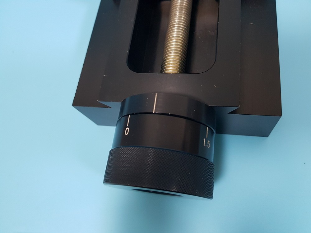 240mm Linear Manual Stage