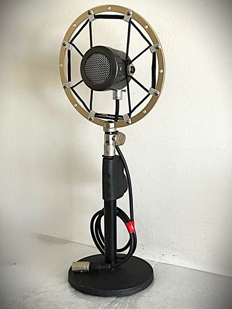 Vintage 1950's Turner U9S Ring-Mounted Dynamic Microphone-working great!