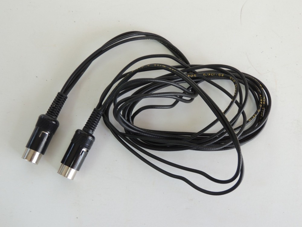 Atari 800 Vintage Home Computer Tested + power, composite cable, 1902A cable