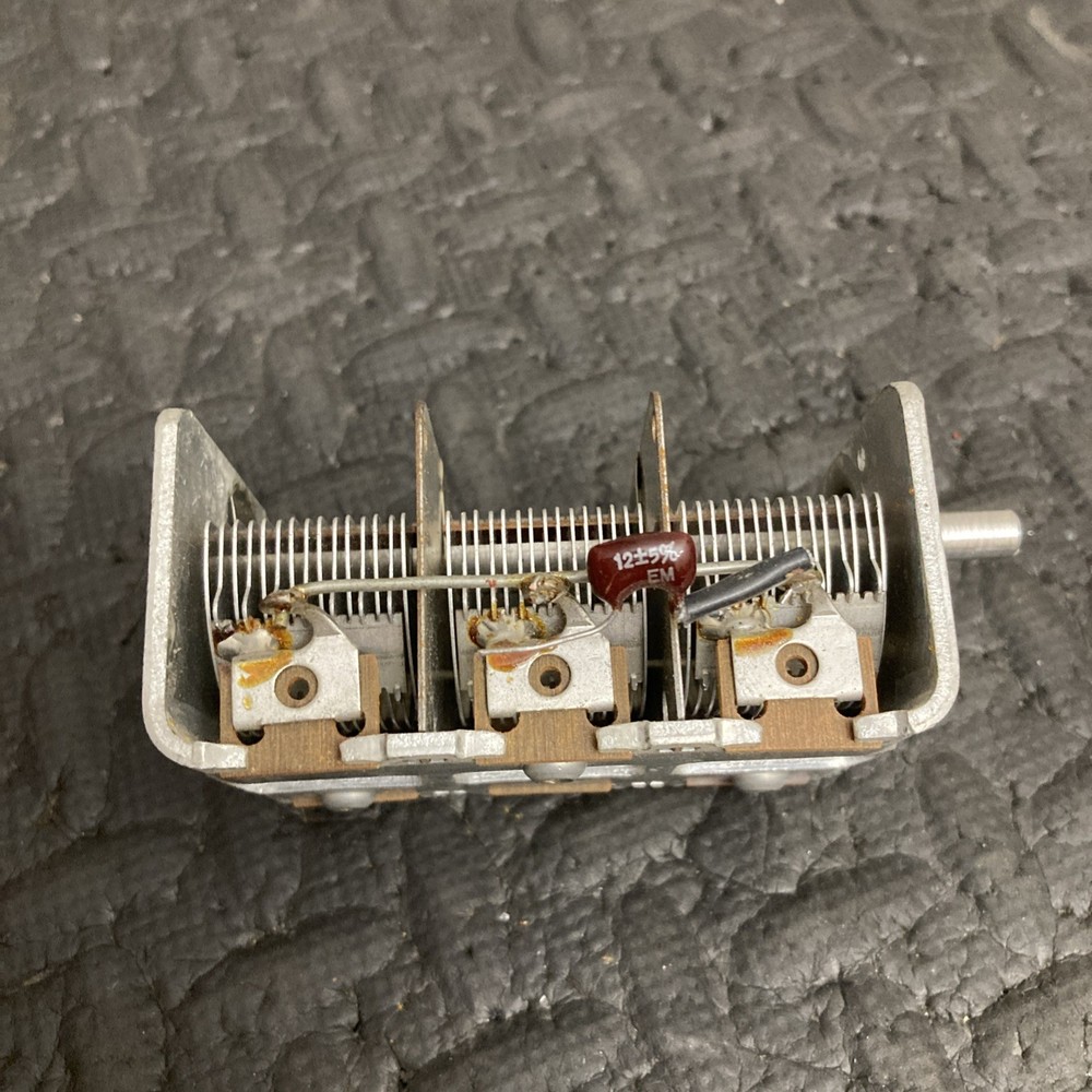 Air Variable Capacitor 30-235pF