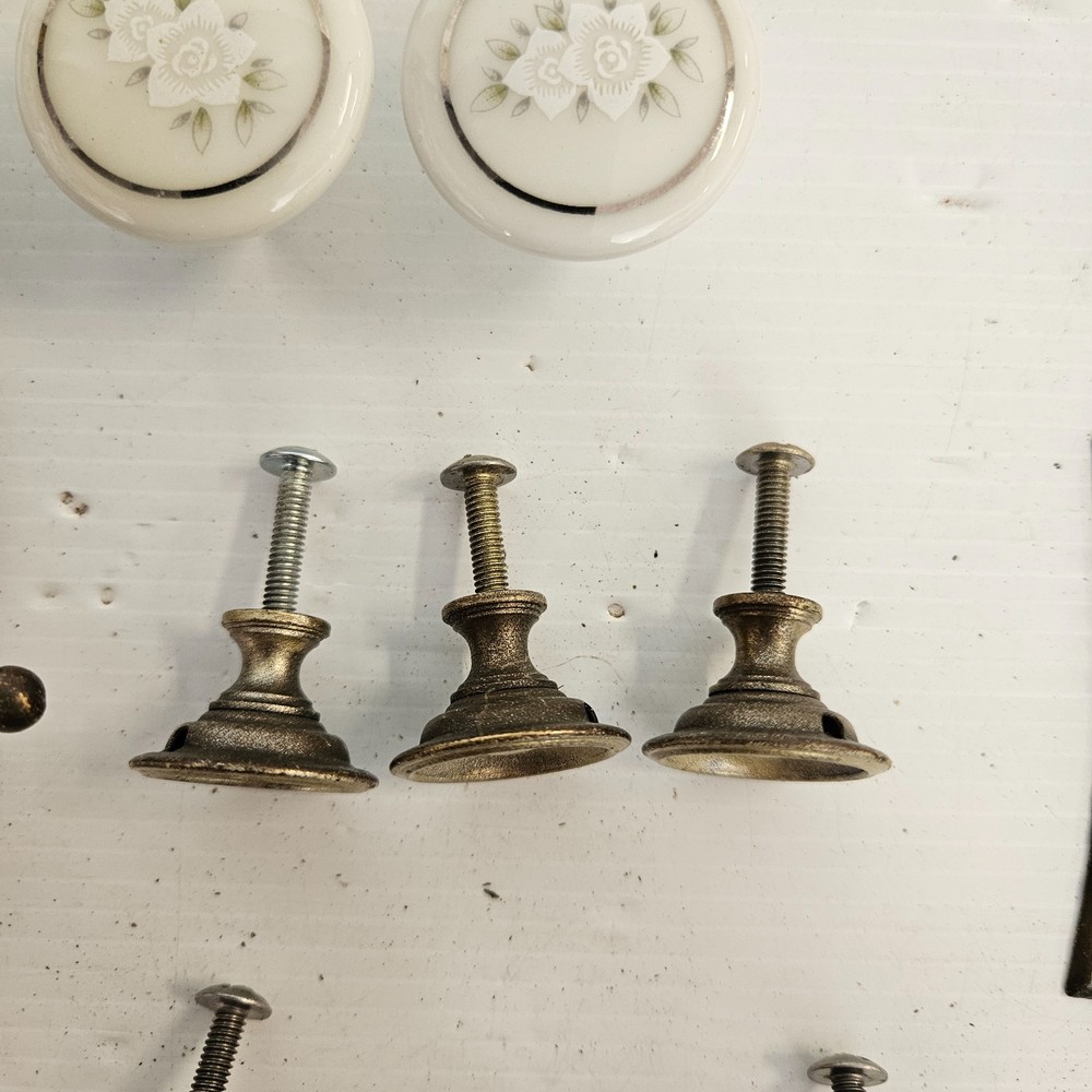 Large Lot Of Assorted Drawer Knobs And Pulls ( mixed lot)