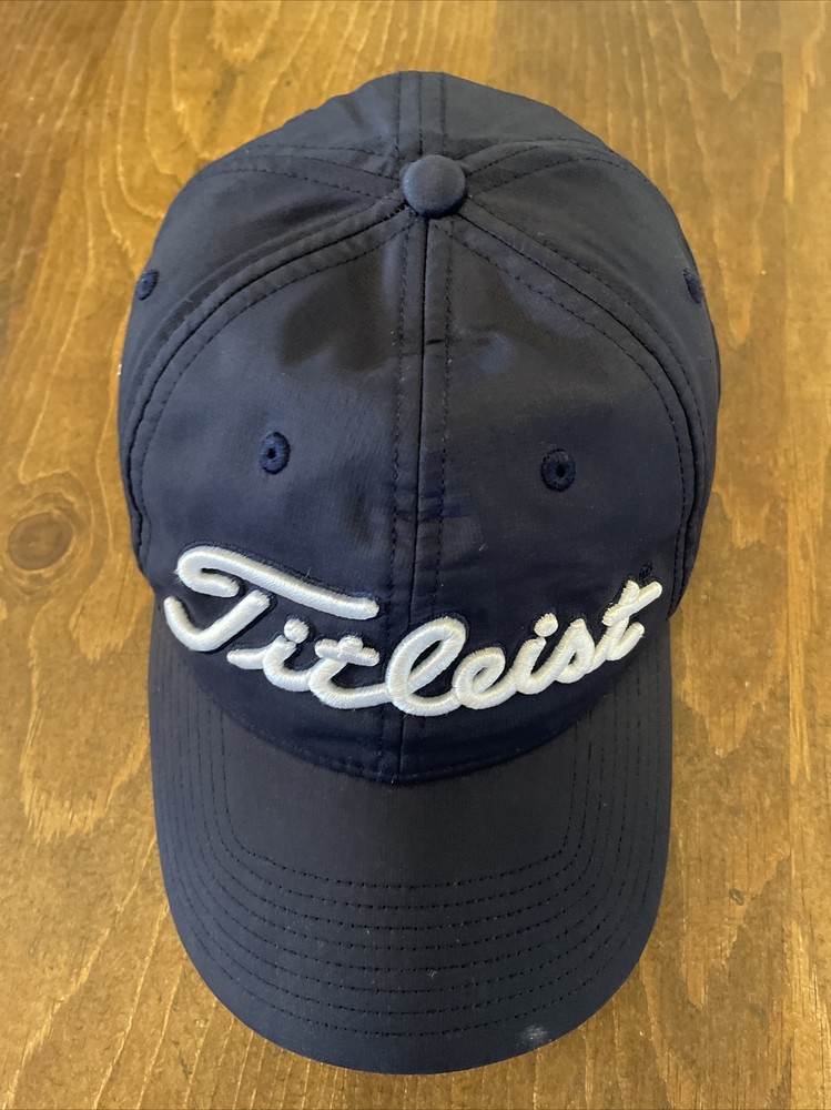 TITLEIST Golf Hat Strapback Adjustable Cap Navy Blue Tech Performance Material