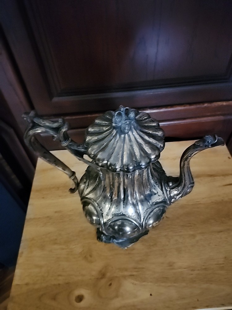 Antique  Victorian  Silver Plated Coffee Or Tea Pot . Reed And Barton From 19th
