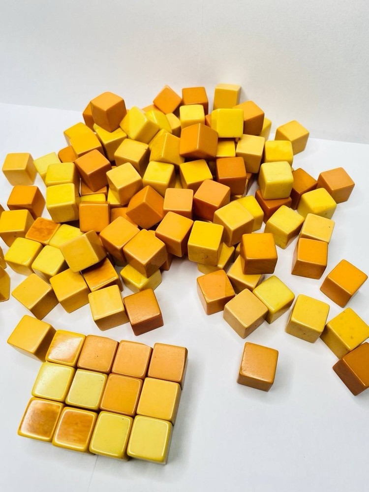 Large Bakelite 15mm Marbled Yellow Cubes No Cracks 638g