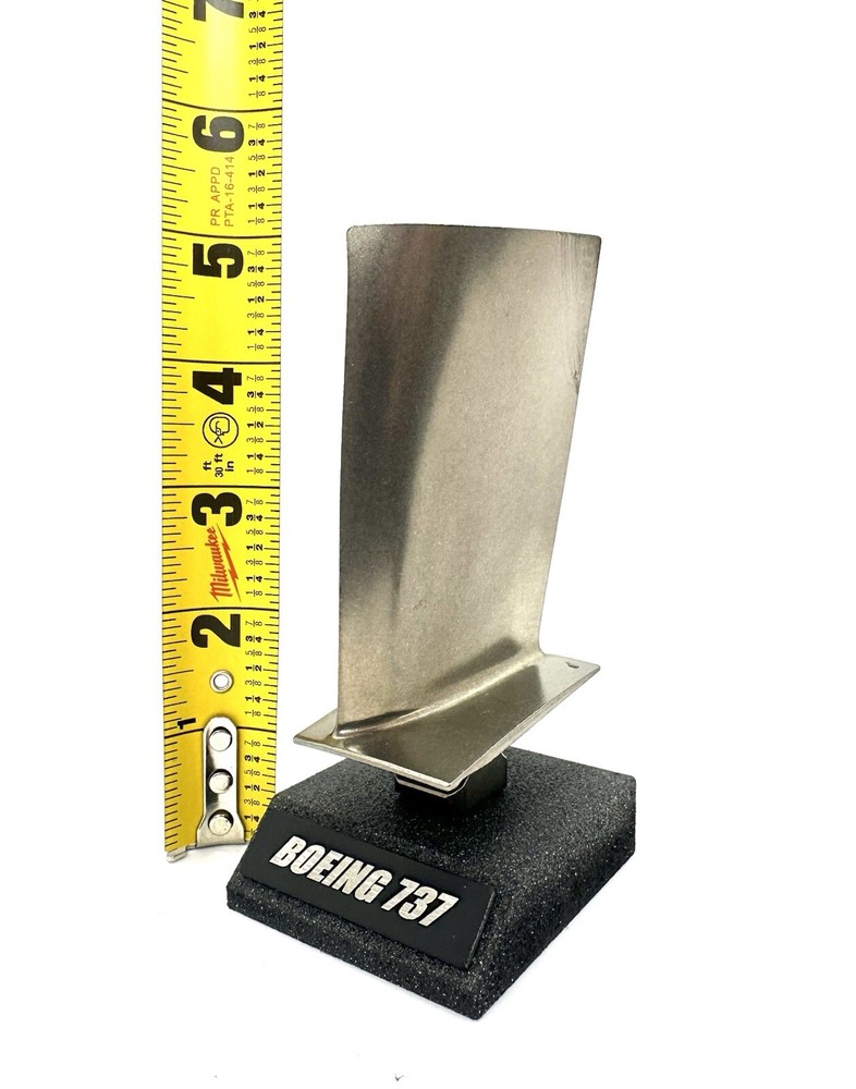 Boeing 737 CFM56 Titanium Jet Engine Blade.  Airline Pilot Gift Flight Sim Model