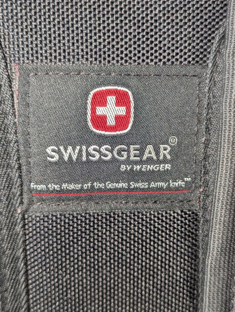 Wenger Maxxum Tech Hiking Backpack Padded Divider Multi Pocket