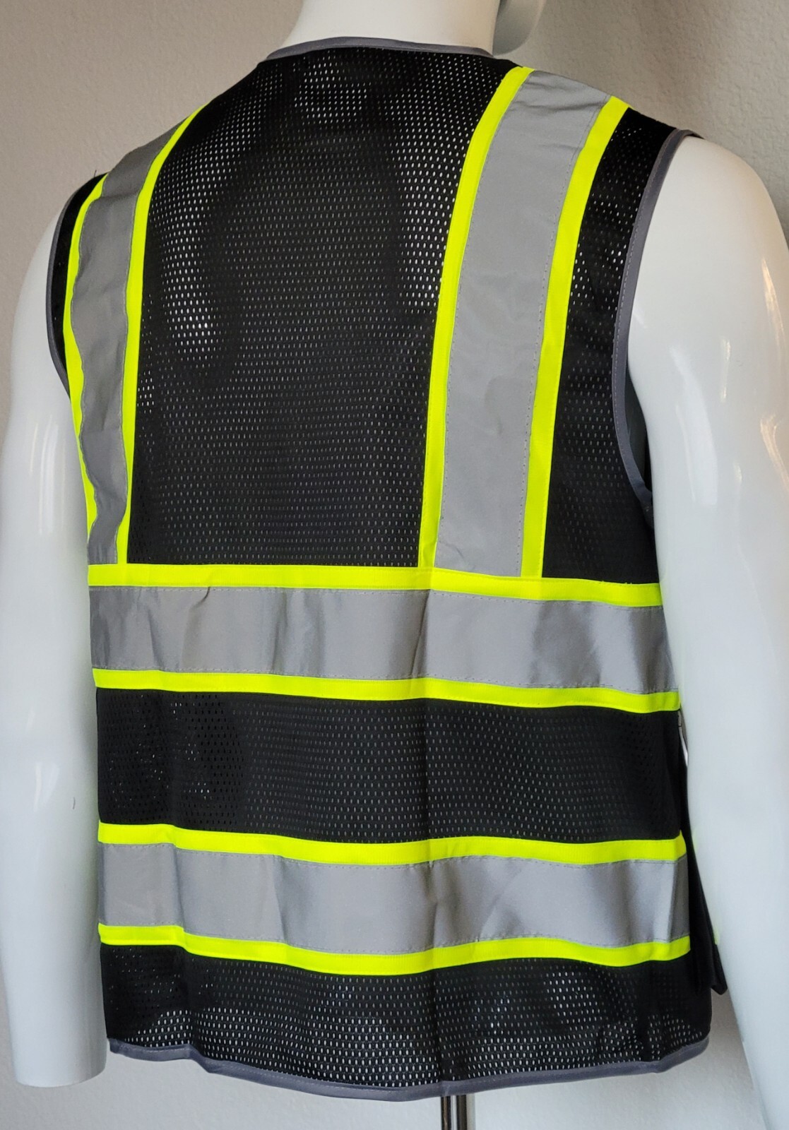 FX Class2 Hi-Vis Reflective Safety Vests with 6 Pockets and Zipper Front Black.