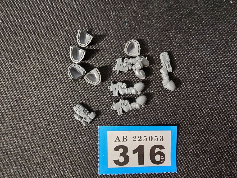 Games Workshop Warhammer 40k Bits Space Marines Guns Pack