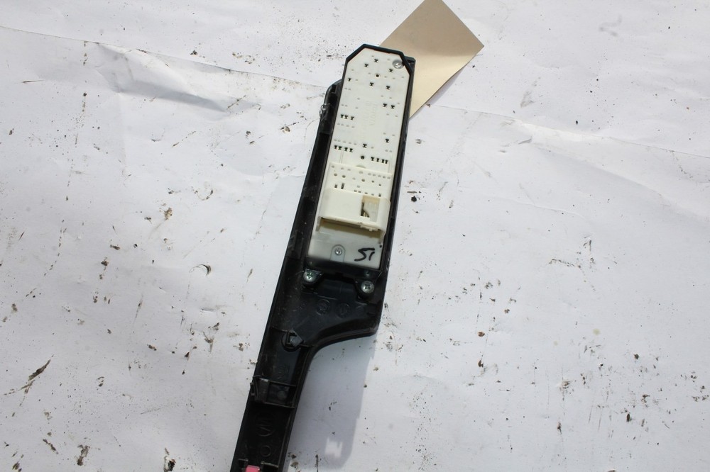 2009-2013 TOYOTA MATRIX FRONT LEFT MASTER WINDOW CONTROL SWITCH R1953
